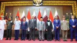 Menteri Pertahanan Prabowo Subianto menerima kunjungan kehormatan Wakil Perdana Menteri sekaligus Menteri Negara Urusan Pertahanan Khalid bin Muhammad Al-Attiyah. (Dok. Tim Media Prabowo)  