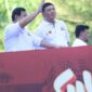 Menteri Pertahanan Prabowo Subianto melepas keberangkatan peserta jalan santai 'Anti Mager' yang digelar di Makassar, Minggu, 6 Agustus 2023. (Dok. Tim Media Prabowo Subainto)