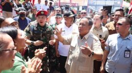 Menteri Pertahanan  Prabowo Subianto di acara peresmian 16 titik air di Dusun Upunyor, Kabupaten Maluku Barat Daya (MBD). (Instagramc.om/@prabowo)