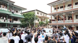 Calon presiden nomor urut 2, Prabowo Subianto bersilaturahmi ke Pondok Pesantren (Ponpes) Cipasung. (Dok. Tim Media Prabowo-Gibran)