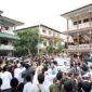 Calon presiden nomor urut 2, Prabowo Subianto bersilaturahmi ke Pondok Pesantren (Ponpes) Cipasung. (Dok. Tim Media Prabowo-Gibran)