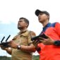 Tim BNPB melakukan pemetaan berbasis pesawat nirawak (drone) untuk kajian risiko bencana sekunder erupsi Gunungapi Ibu di Kabupaten Halmahera Barat, Maluku Utara, Selasa (4/6/2024). (Dok. BNPB)