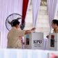 Presiden RI Prabowo Subianto saat mencoblos di TPS 08, Bojong Koneng, Babakan Madang, Bogor. (Dok. Tim Media Prabowo)