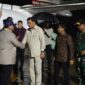 Masyarakat Nusa Tenggara Timur (NTT) menyambut antusias kedatangan Presiden RI Prabowo Subianto di Kupang. (Dok. Tim Media Prabowo)  